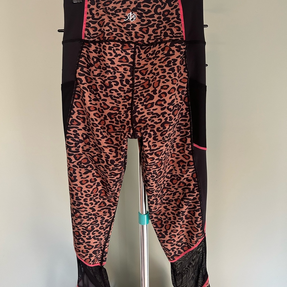 Leopard Print Women's Leggings - Picture 2 of 4